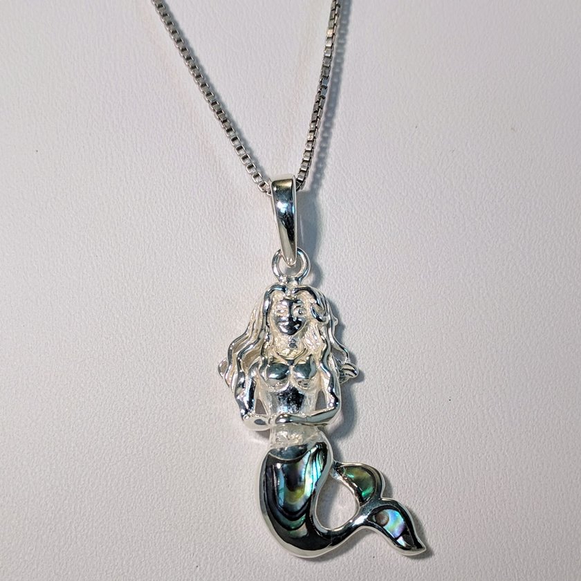 Mermaid Necklace with Shell
